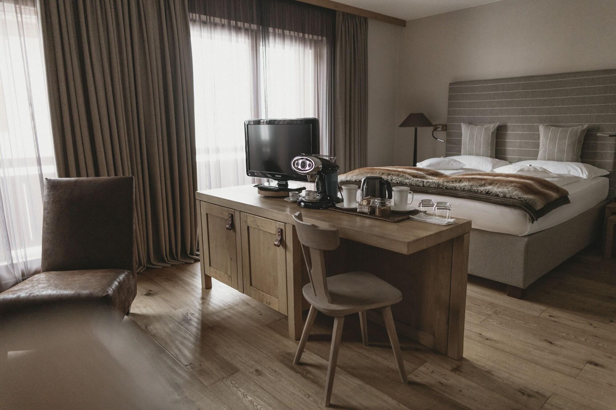 Eco & Wellness Boutique Hotel Sonne Livigno Luaran gambar