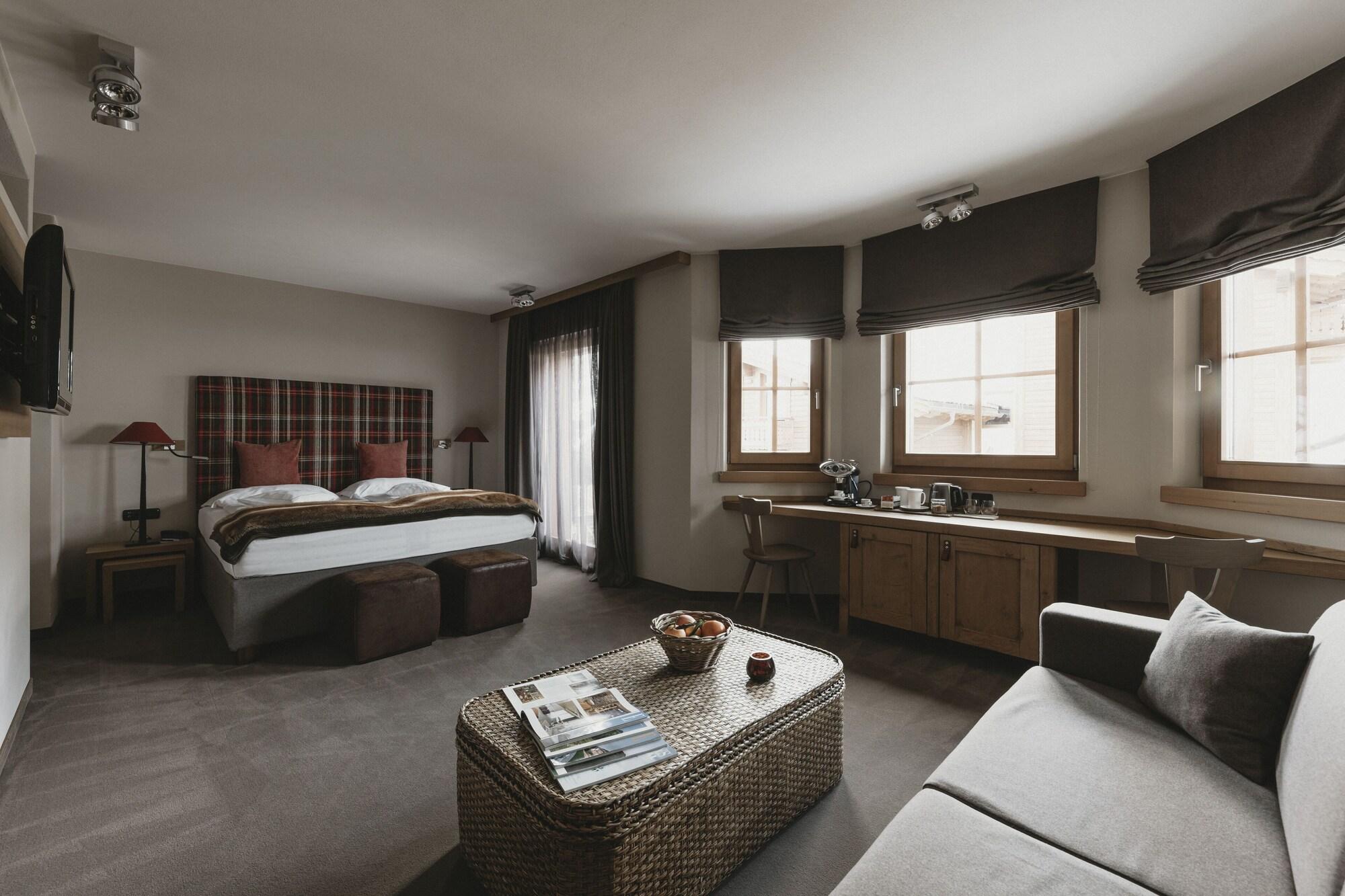 Eco & Wellness Boutique Hotel Sonne Livigno Luaran gambar